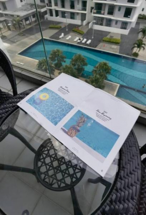 B1105 The Platino Paradigm mall NETFLIX!!big Balcony swimming pool View by STAY